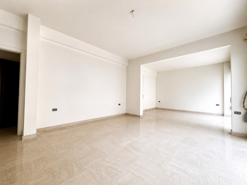 Apartment For Sale In Hamra — photo 2