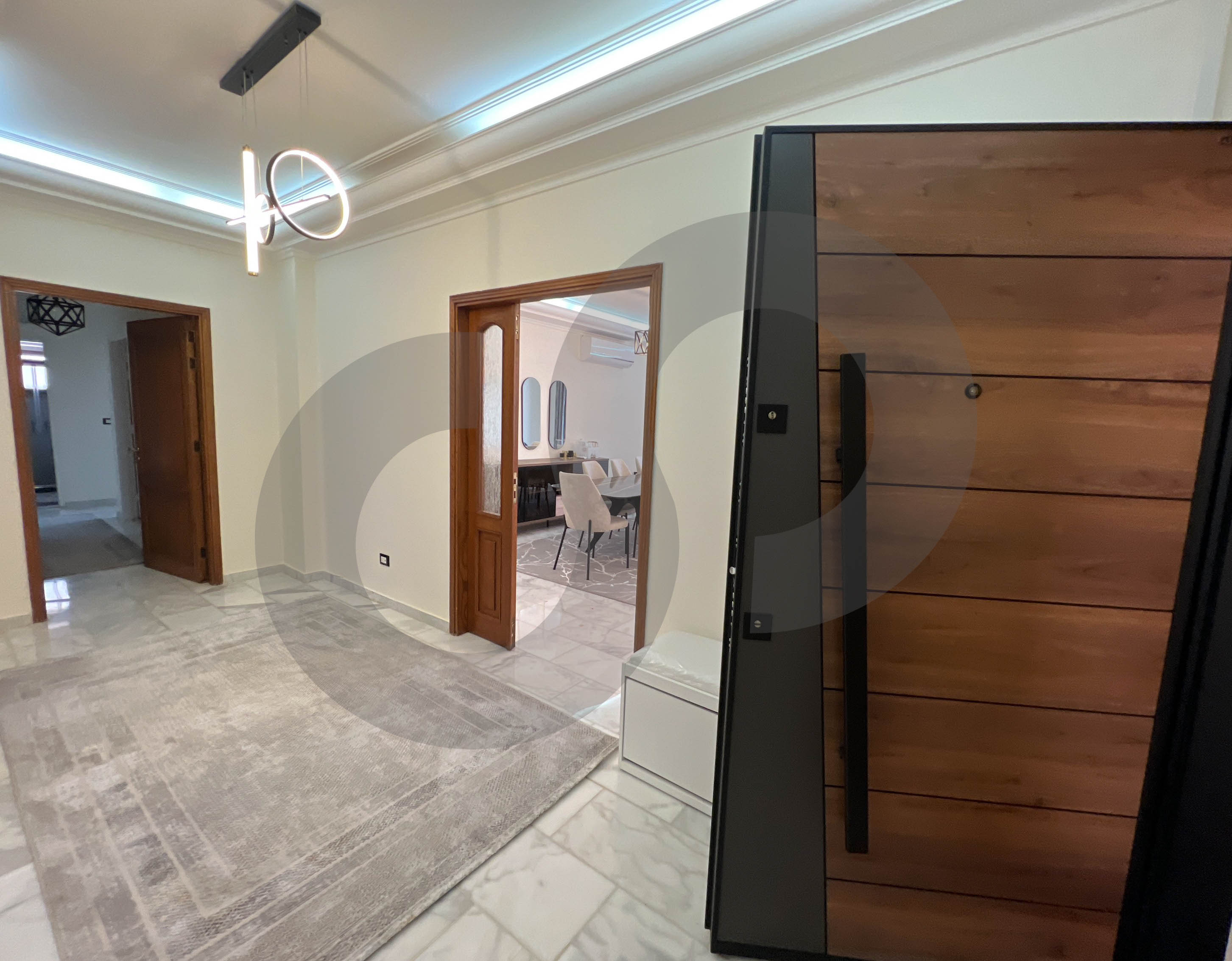 Own this 212 Sqm Fully Furnished Modern — الصورة 2