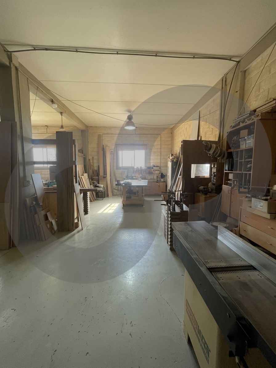 EXCLUSIVE DEAL/COMMERCIAL PROPERTY/strategic location/CHEKKA,NORTH/BATROUN — الصورة 3