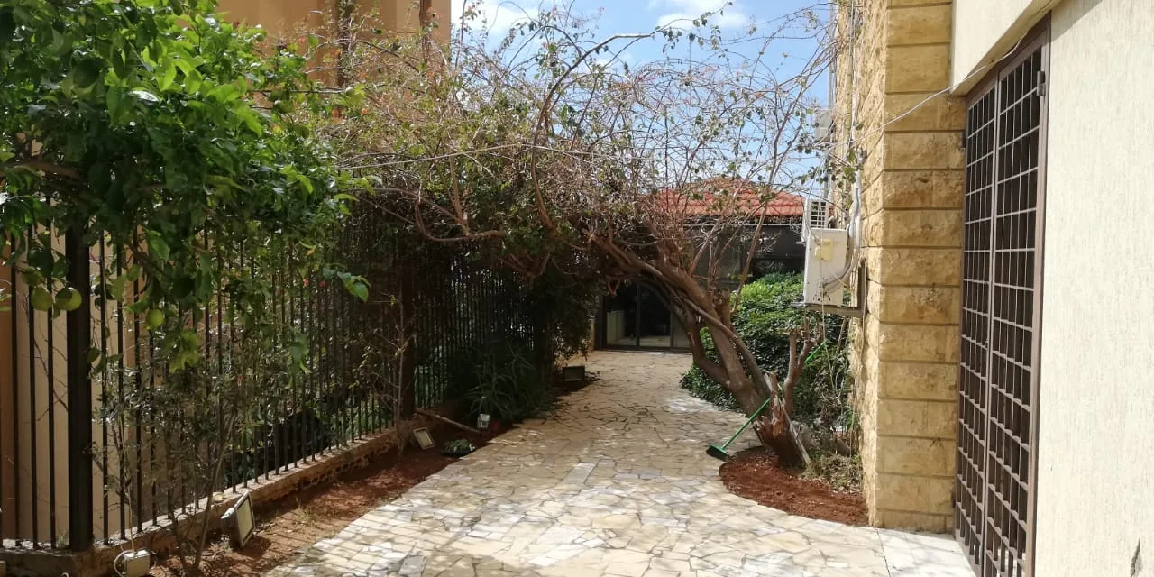 Apartment for Sale in Naqqache, Lebanon — الصورة 9