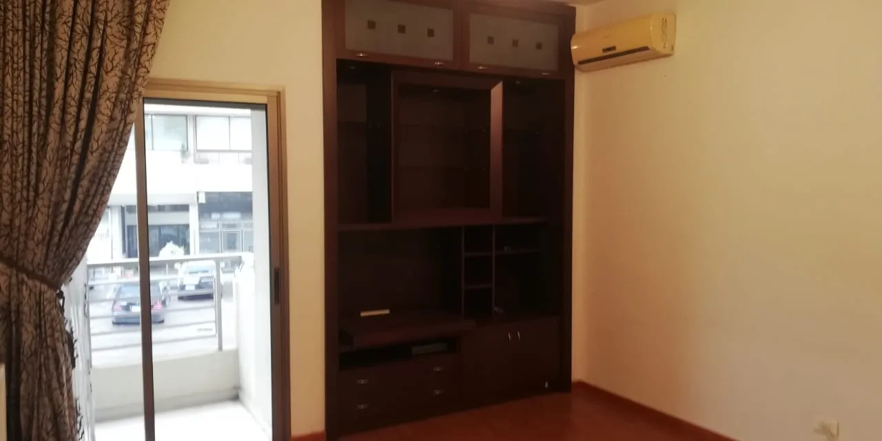 Apartment for Sale in Jal El Dib, Lebanon — الصورة 2