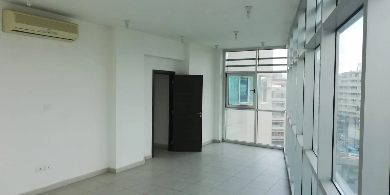 Office for sale in Sin El Fil — الصورة 3