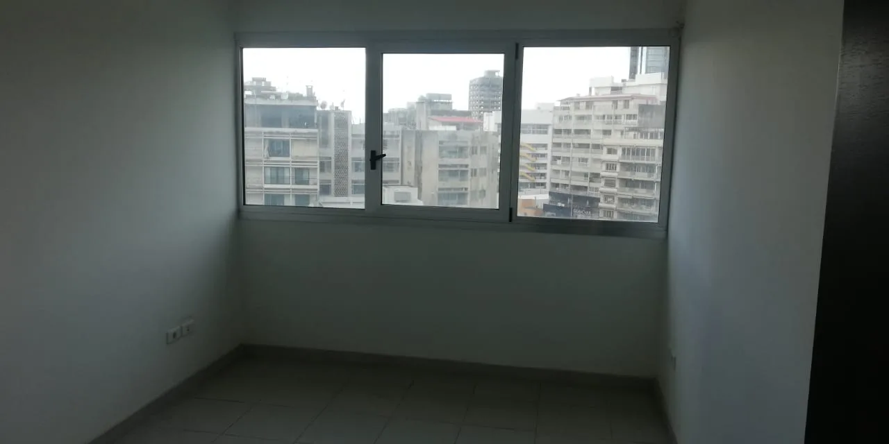 Office for sale in Sin El Fil — الصورة 4