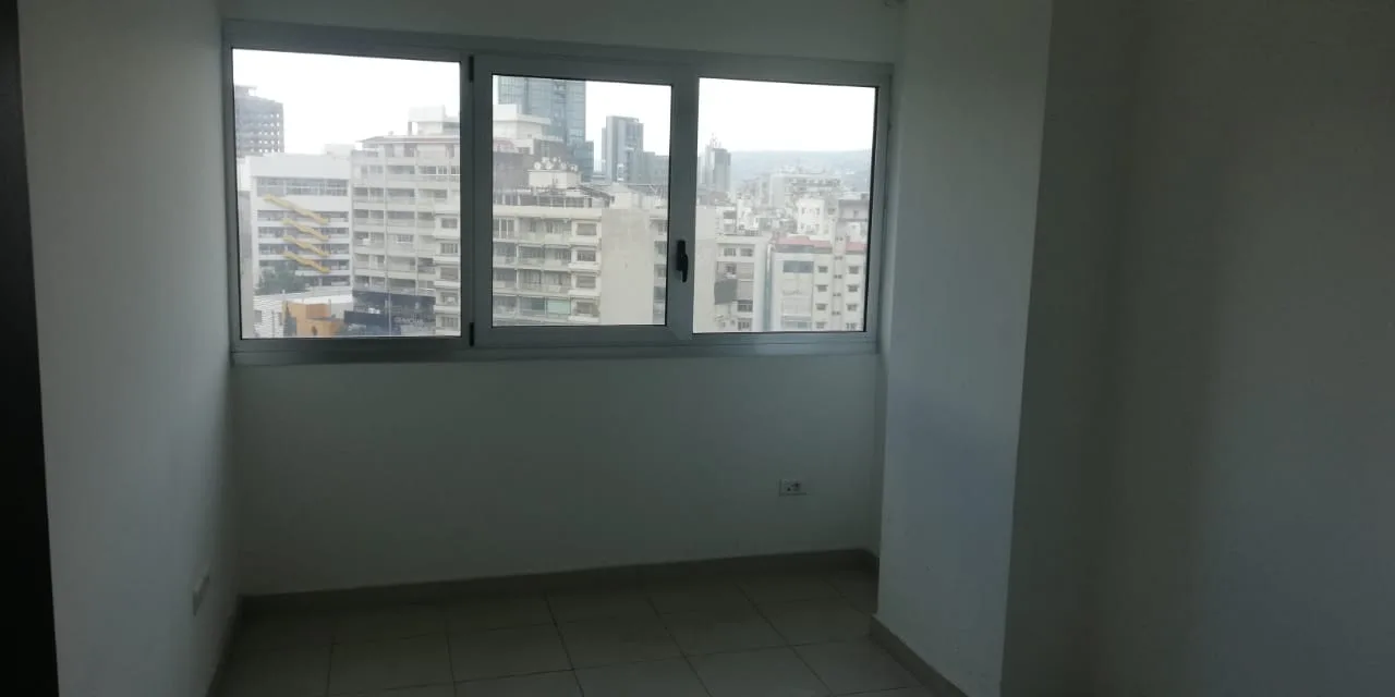 Office for sale in Sin El Fil — الصورة 5