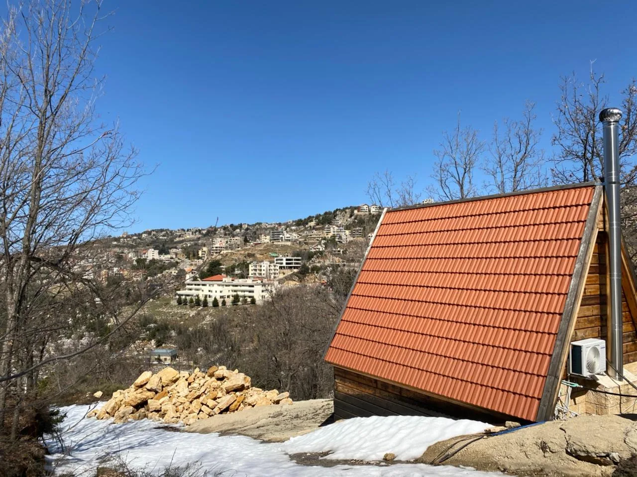 Land for Sale in Kfardebian, Lebanon — الصورة 3
