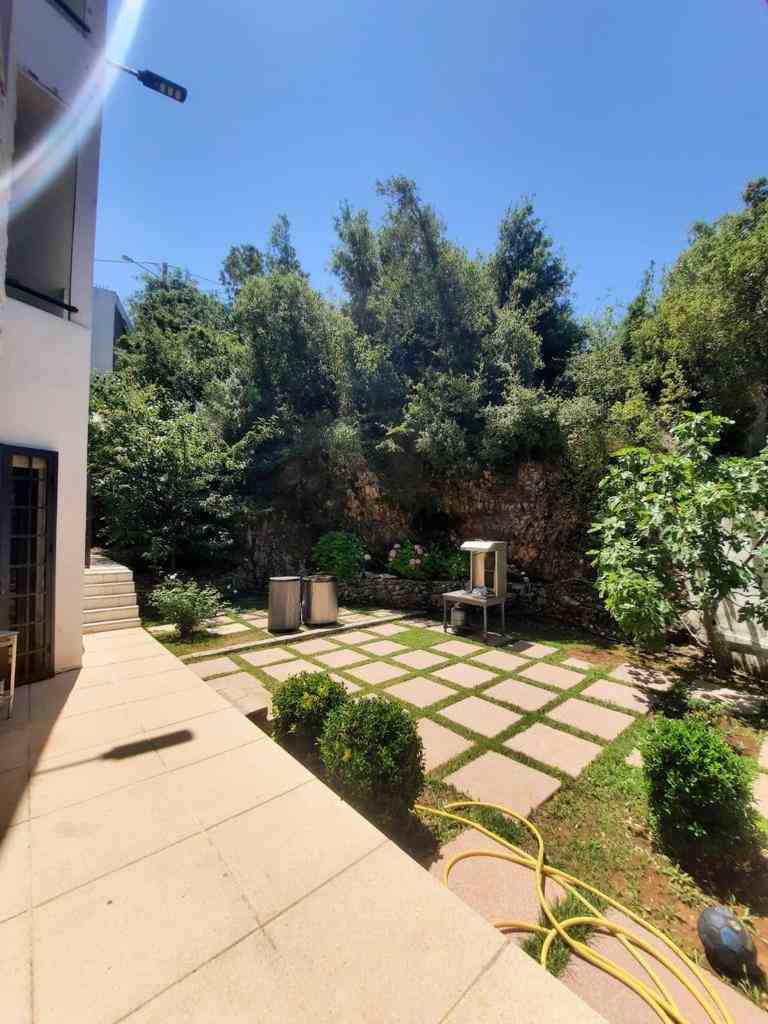 This villa in Feitroun — الصورة 3