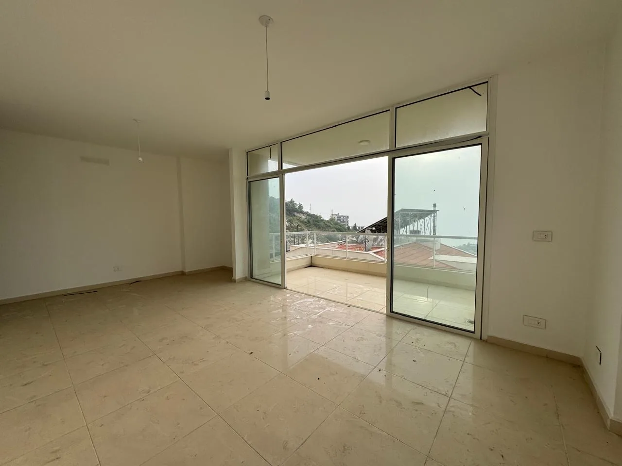 Apartment for Rent in Halat
