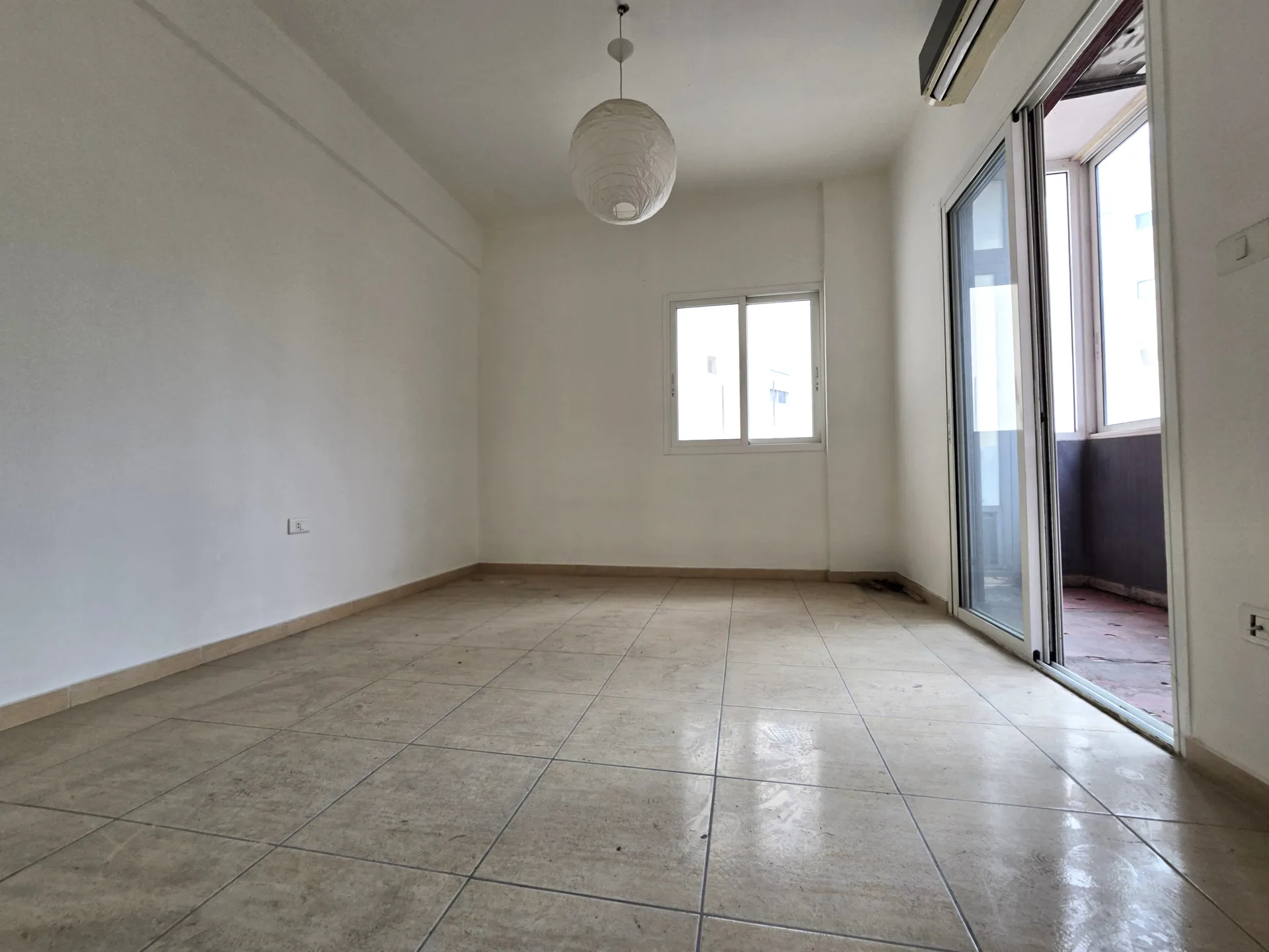 Apartment for Sale in Syoufi, Beirut, Lebanon — الصورة 2