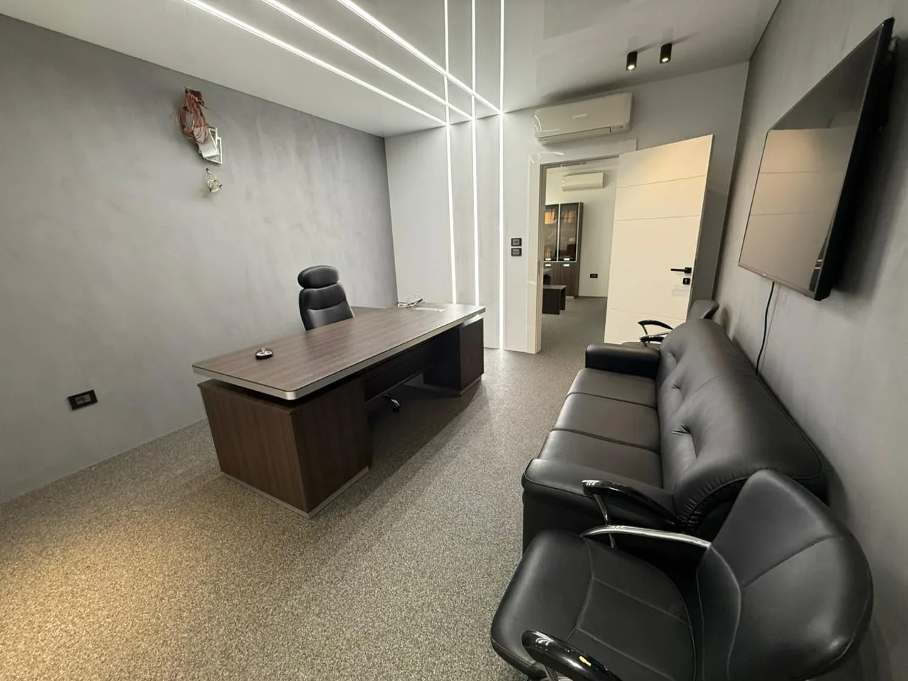 Office for Rent in Dekweneh – Fully Equipped — الصورة 3