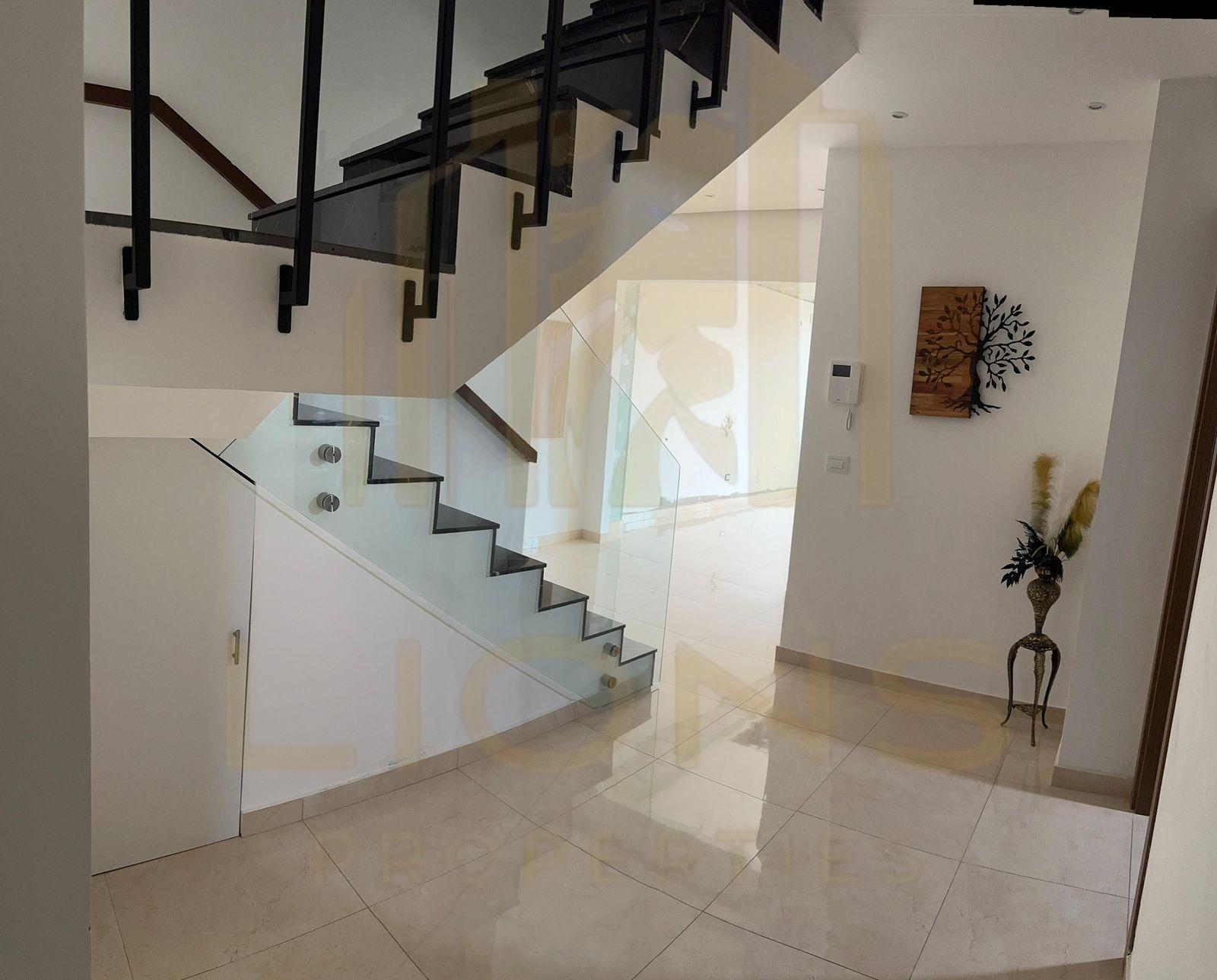 Baabda Hazmieh Apartment for Sale 240m2 + 60 m2 Terrace — الصورة 3