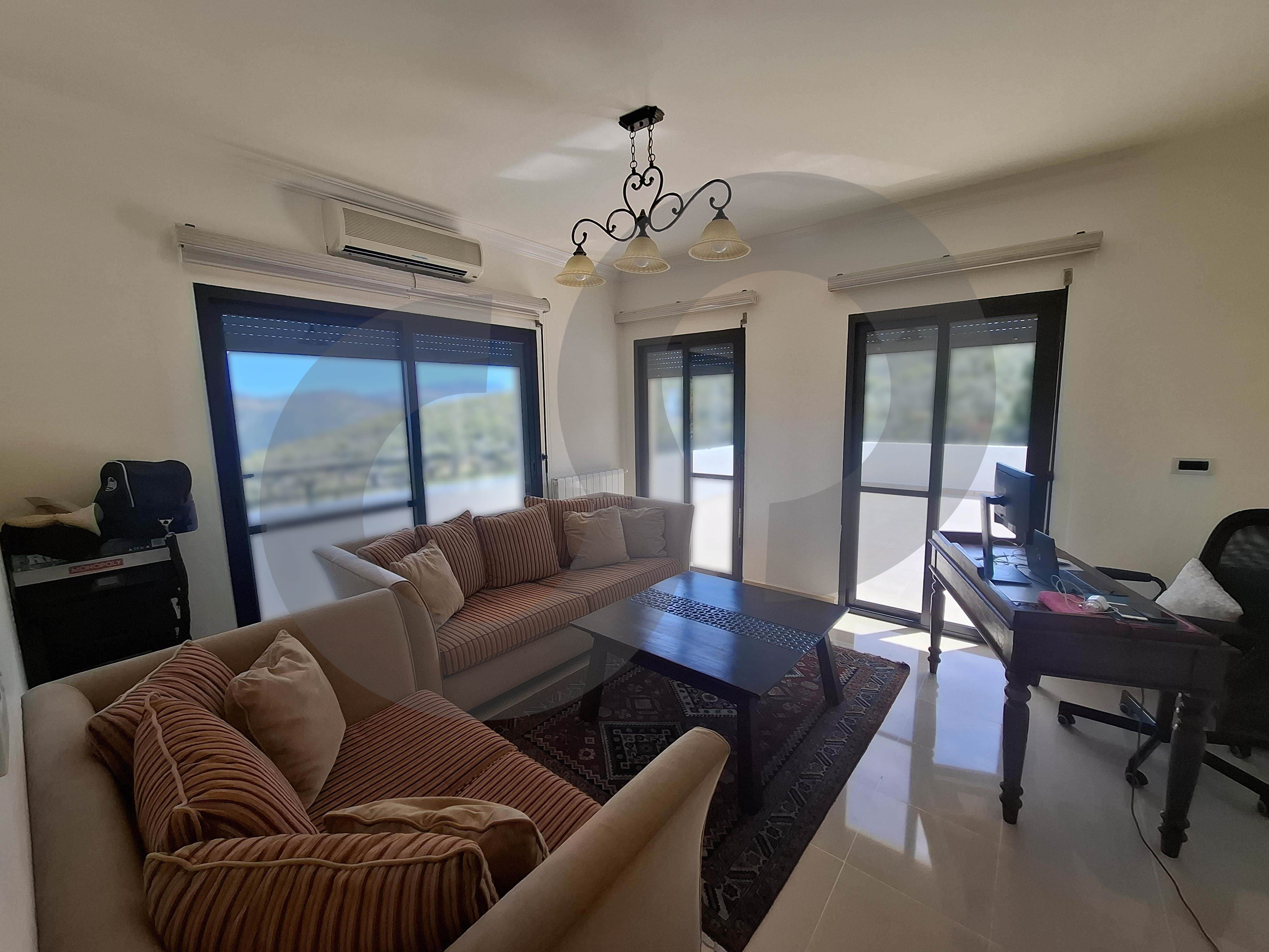 300 SQM in Dibbiyeh on 1,950 SQM Land with Pool — الصورة 3