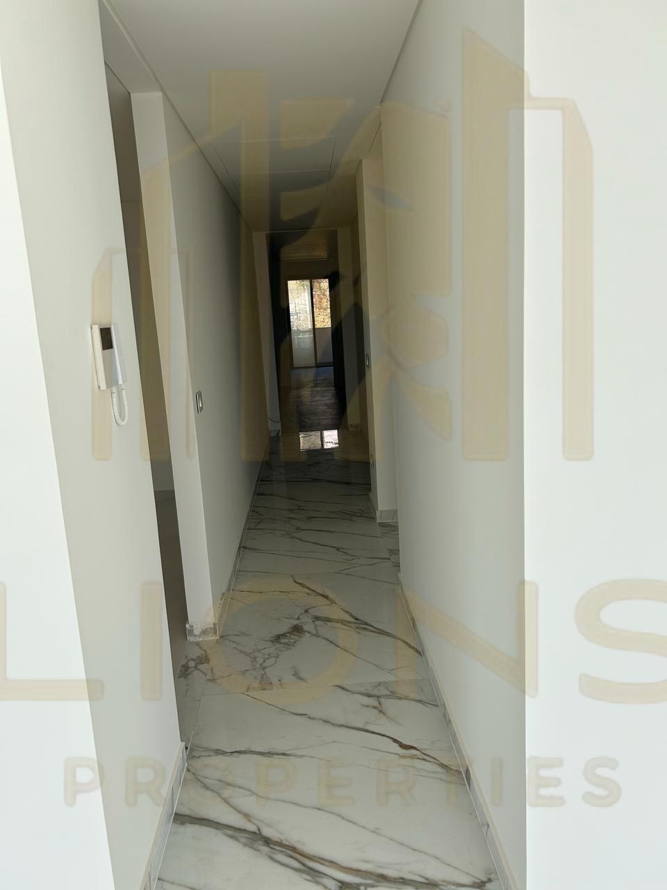 Baabda Hazmieh Apartment for Sale 260m2 — الصورة 2
