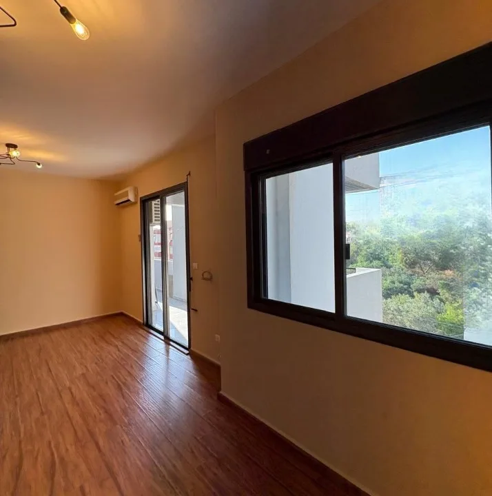 Apartment for Sale – Naccache — الصورة 3
