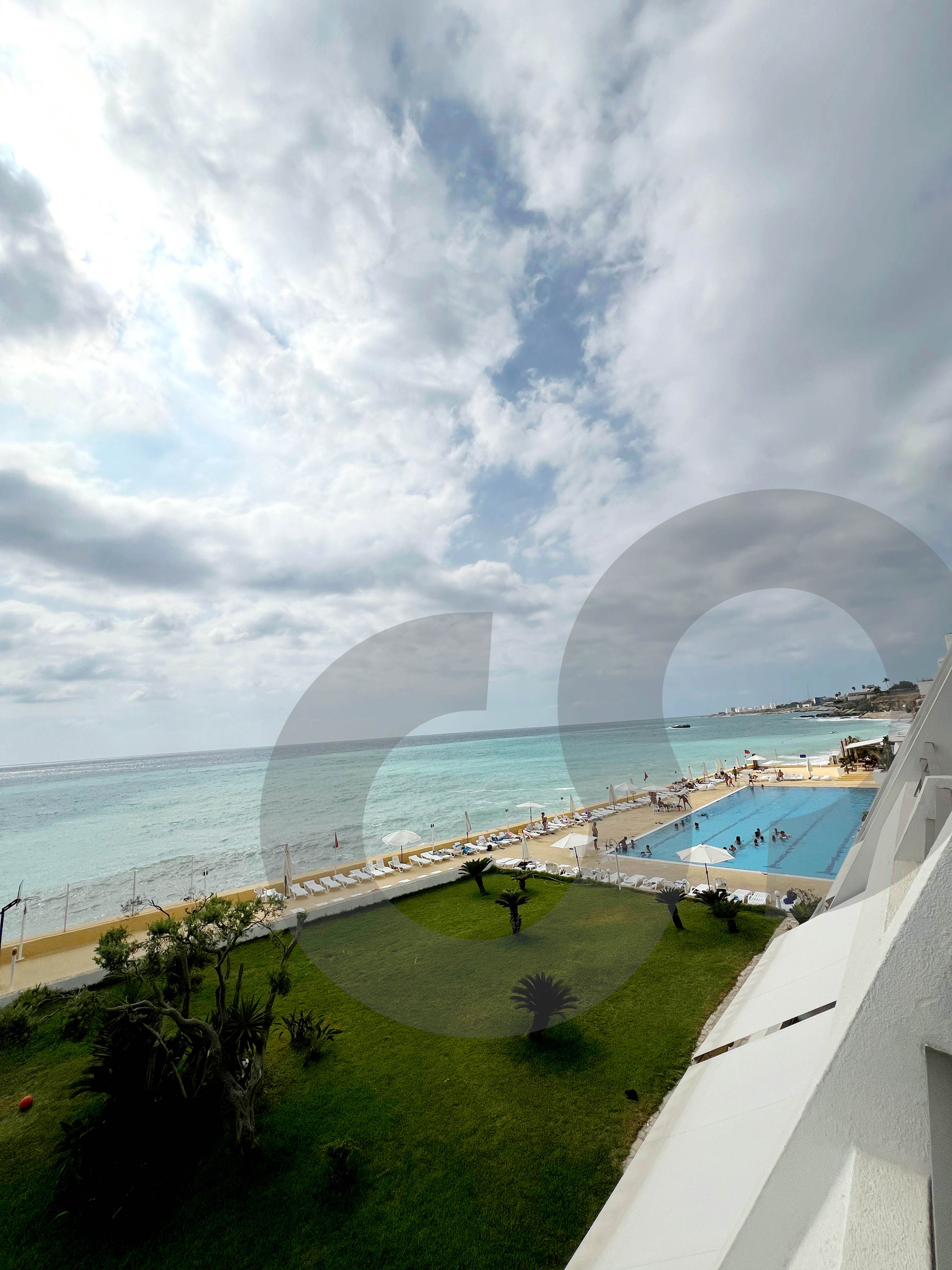 Charming Seafront Chalet with Pool & Beach Access- Byblos — الصورة 3