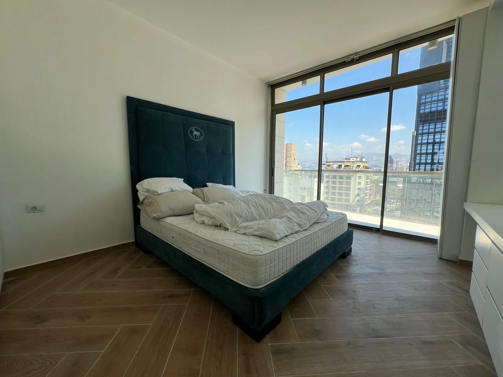 Apartment for Sale in Saifi Village, Beirut, Lebanon — الصورة 8