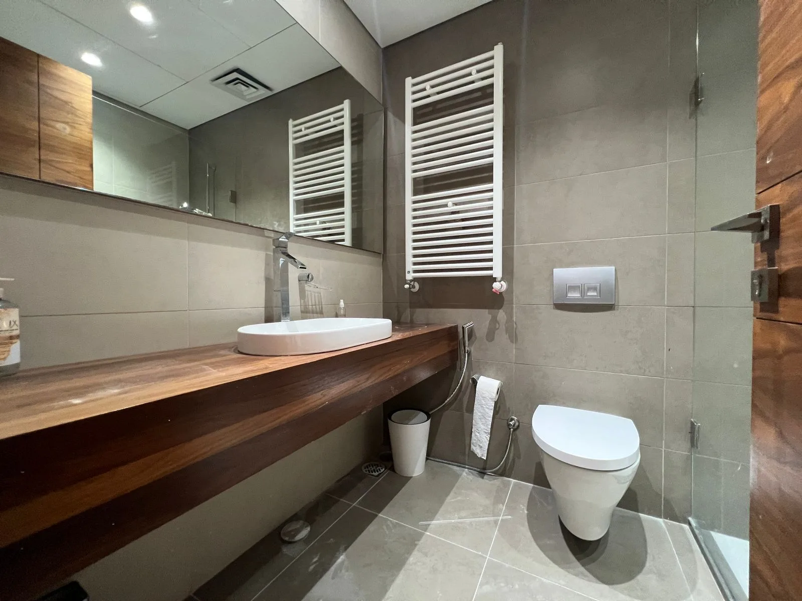 Apartment for Sale in Saifi Village, Beirut, Lebanon — الصورة 9