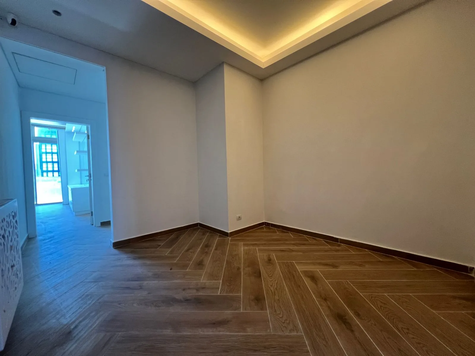 Apartment for Sale in Saifi Village, Beirut, Lebanon — الصورة 7