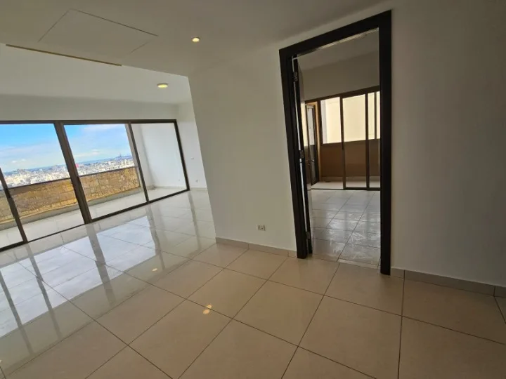 Apartment For Sale in Jdeideh — الصورة 2