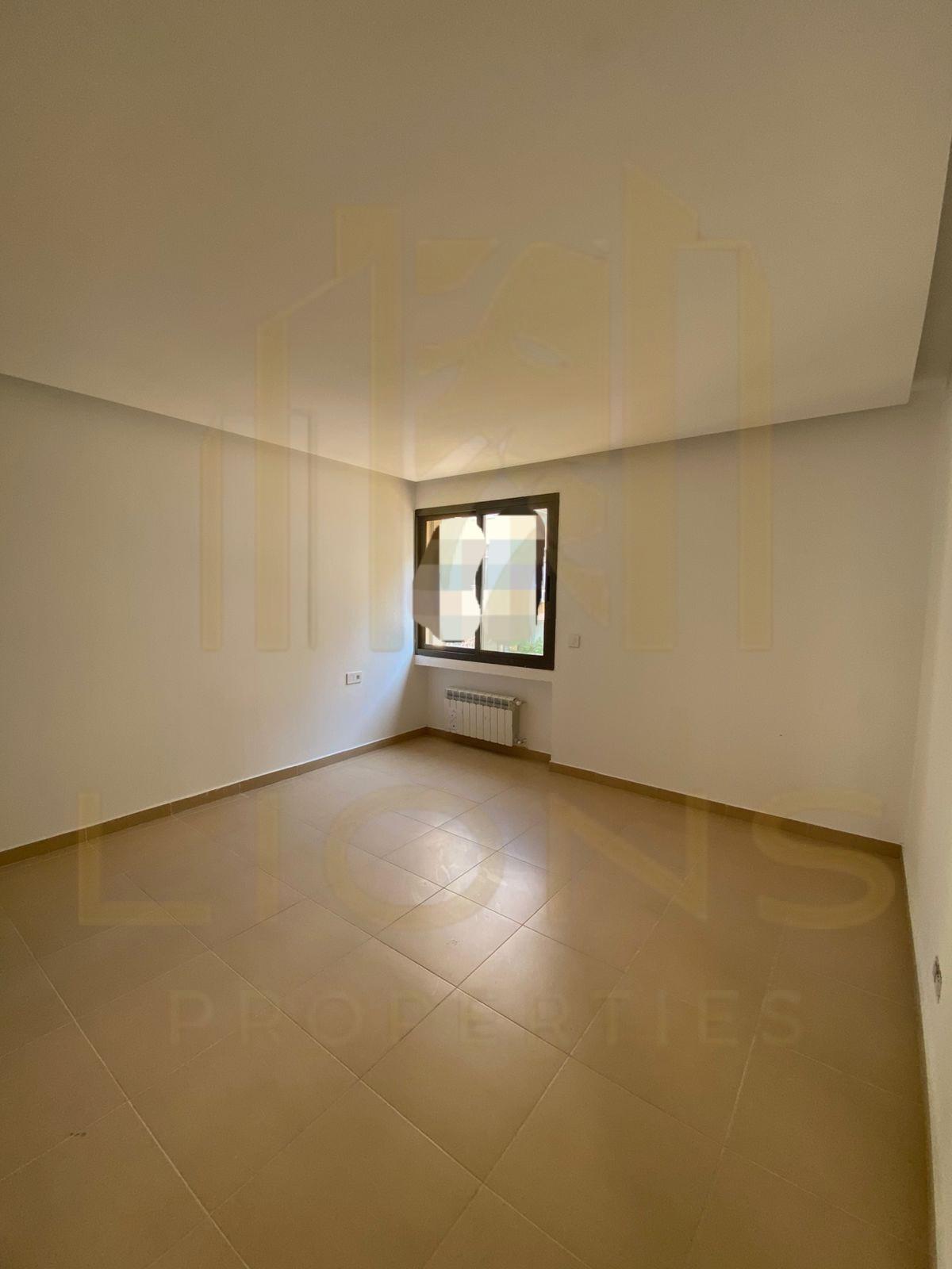 Baabda Hazmieh Duplex for Sale 250 m2 + 170 m2 Terrace — الصورة 3