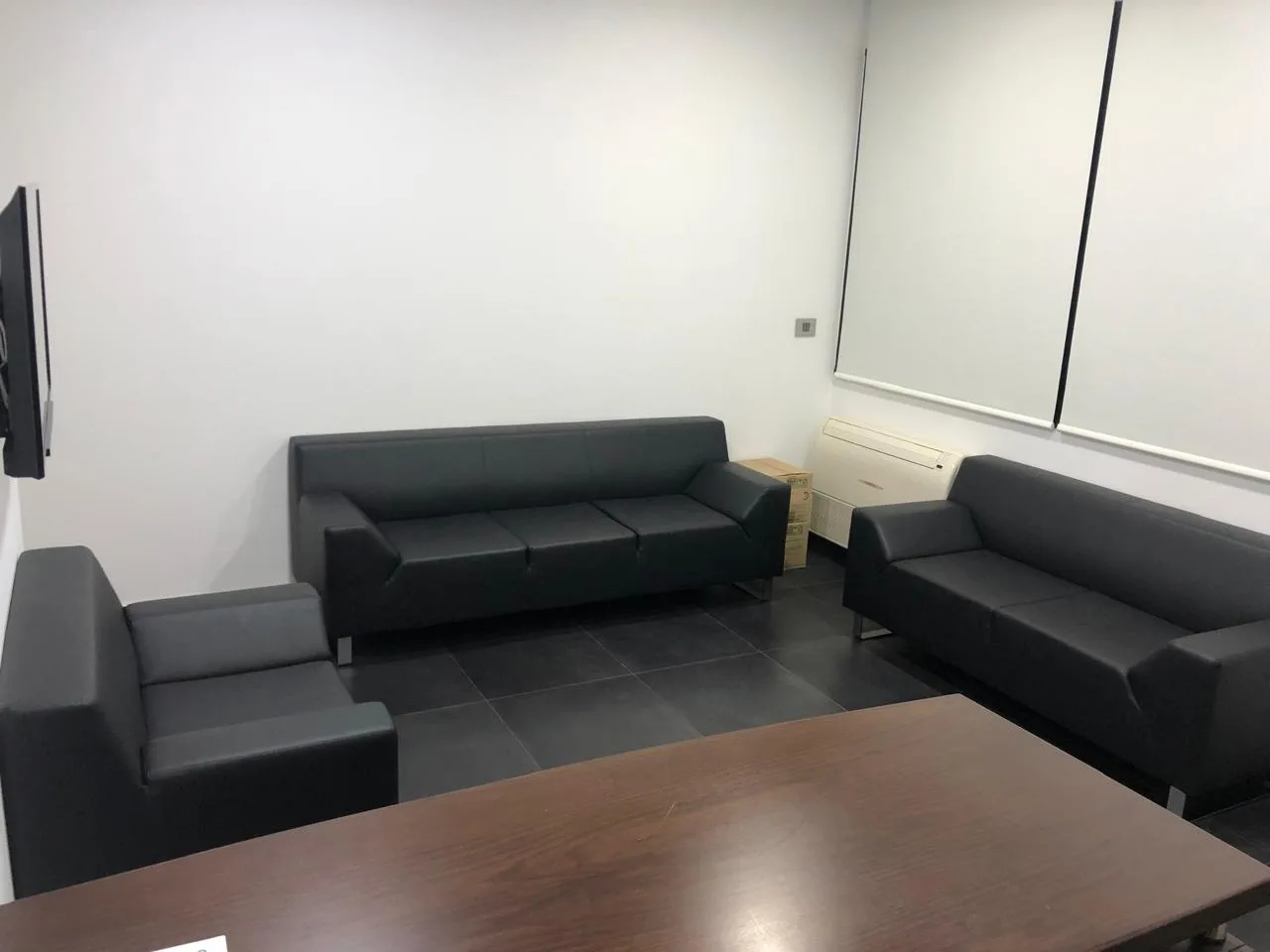 Office for Sale in Sin El Fil — الصورة 3