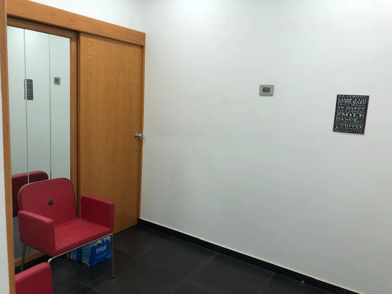 Office for Sale in Sin El Fil — الصورة 4