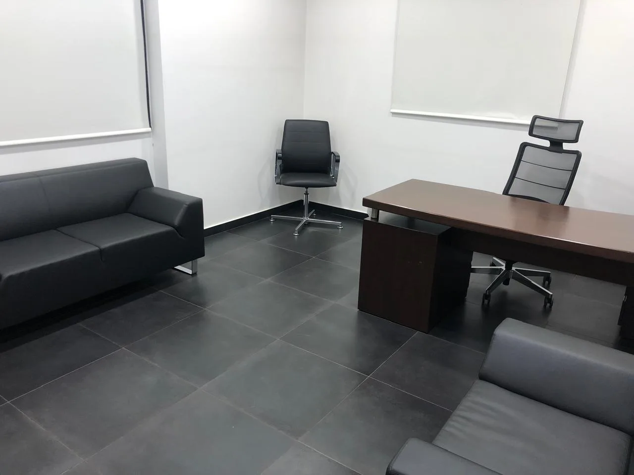 Office for Sale in Sin El Fil