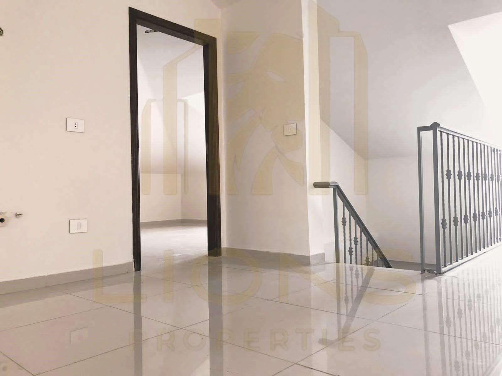 Metn, Fanar	Duplex for Sale 200m2 + 50m2 Terrace — الصورة 2
