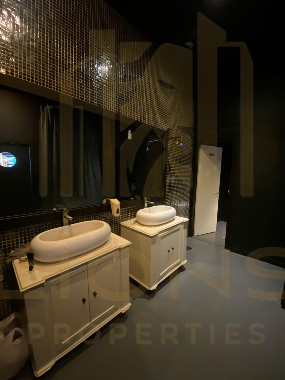 Metn Badaro Restaurent for Rent 100 m2 + 15 m2 Terrrace — الصورة 2