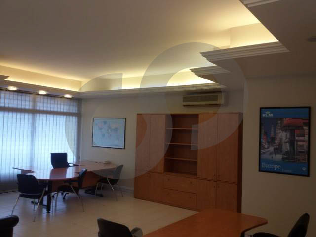 Professional Furnished Office- Prime Location- Mansourieh — الصورة 2
