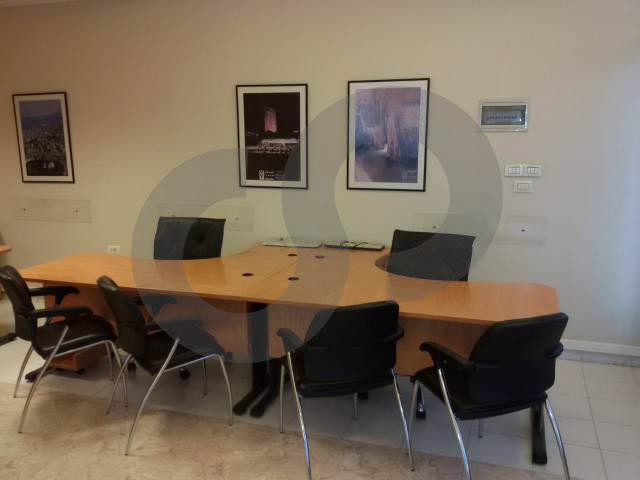 Professional Furnished Office- Prime Location- Mansourieh — الصورة 3