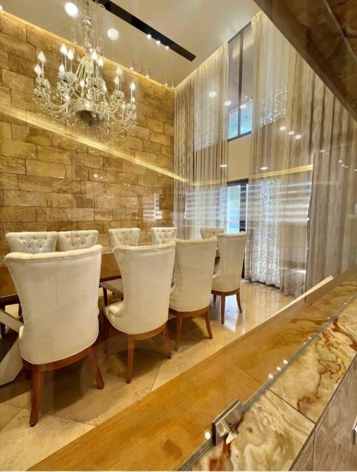Baabda Louwaize Duplex for Sale 425m2