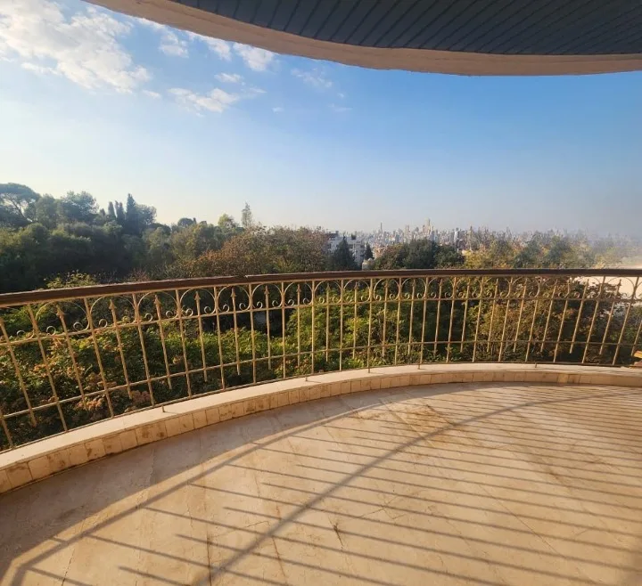 Apartment for Sale in Mar Takla – Hazmieh — الصورة 2