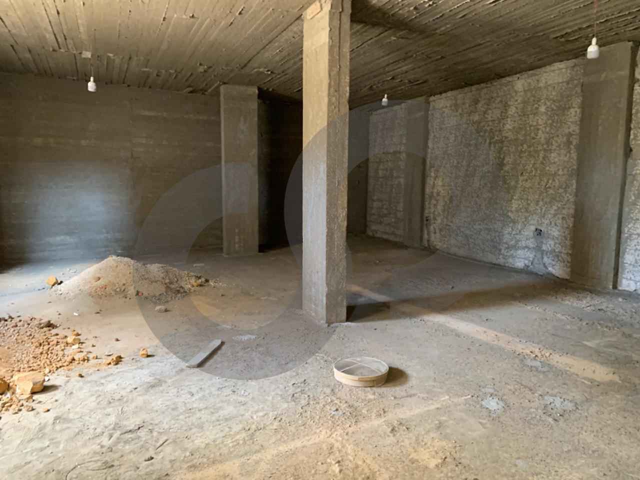 SHOP/120 sqm storage area/Amioun, Koura — الصورة 3