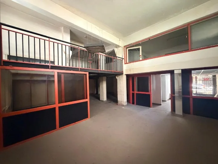 Shop for Rent in Achrafieh — الصورة 1