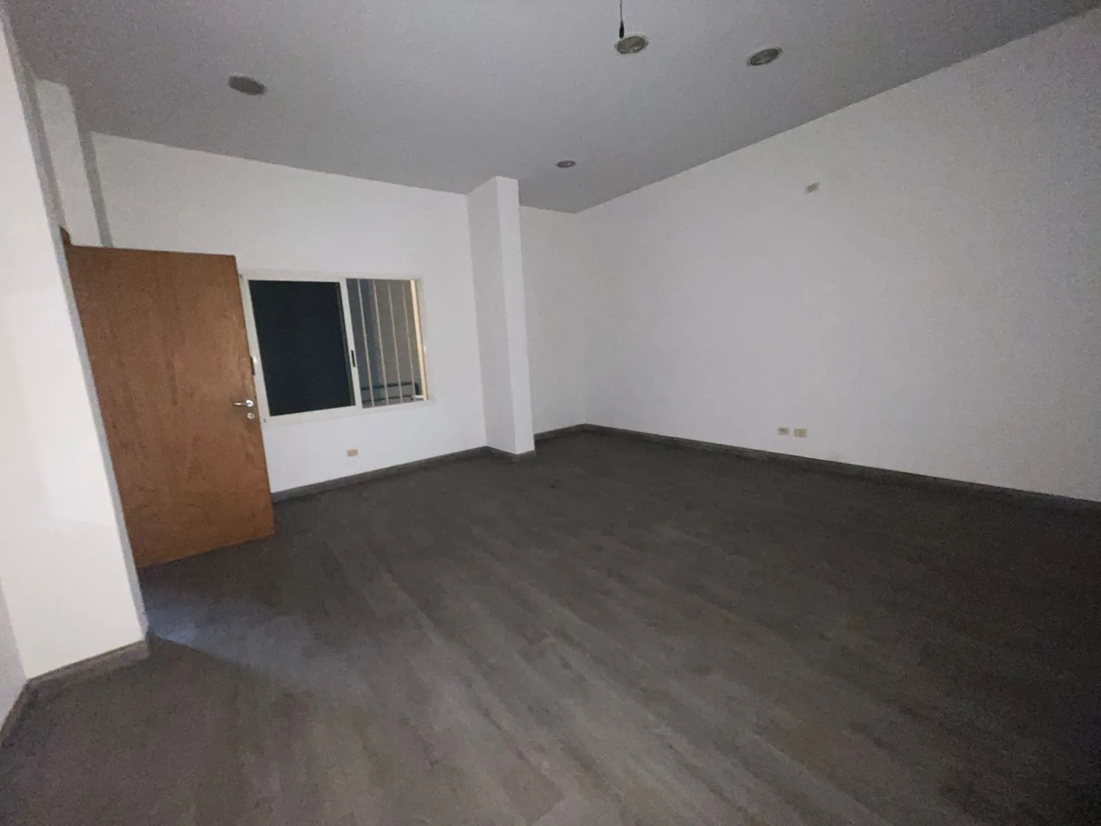 Office Space for Sale in Ain Saade — الصورة 3