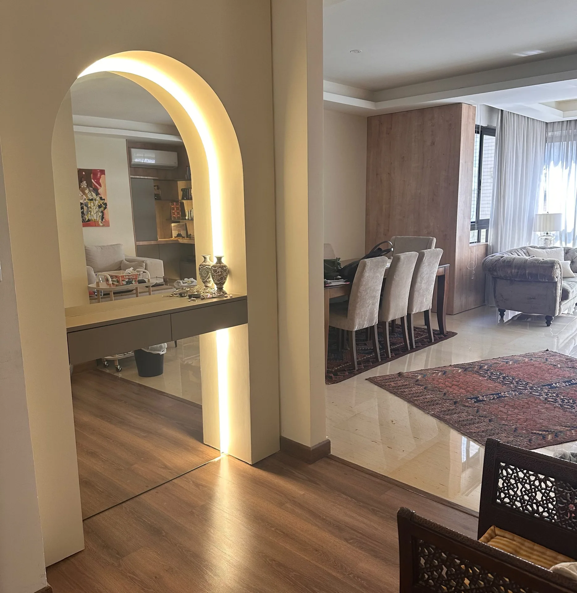 Apartment for Sale in Ras El Nabaa — الصورة 4