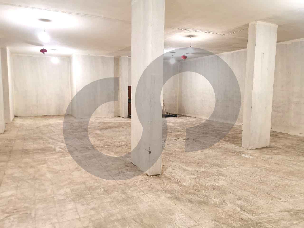 Ground-floor WAAREHOUSE/well-maintained building/New Rawda,METN — الصورة 3