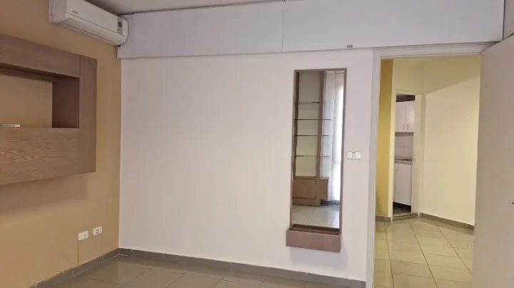 Furnished Clinic for Rent – Achrafieh — photo 1