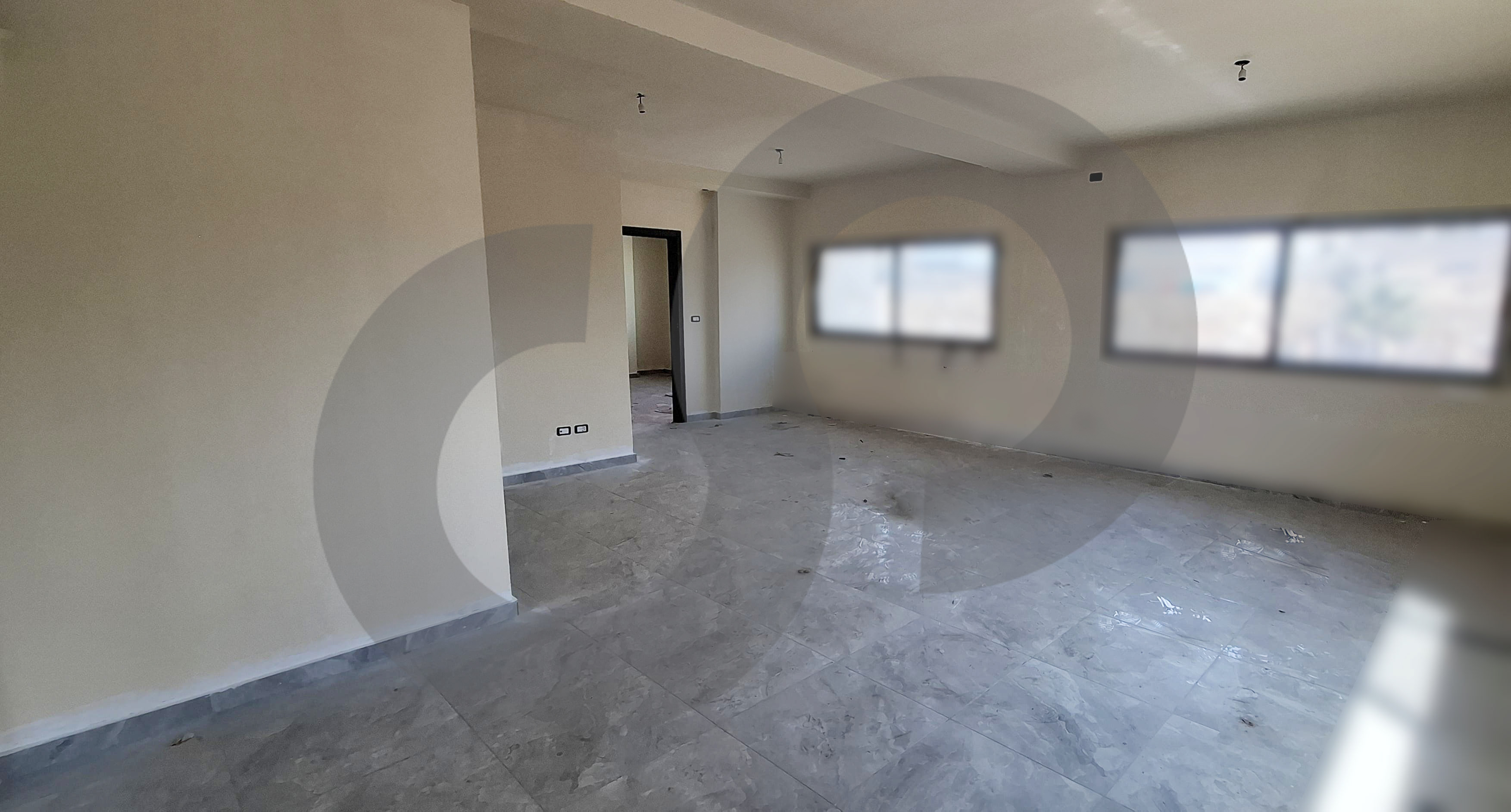 For Rent/Prime 5 Floor Building in Jiyyeh-Jadra,chouf — الصورة 3