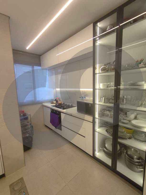 Secure and Quiet Environment/FURN EL CHEBBAK, BAABDA — الصورة 3