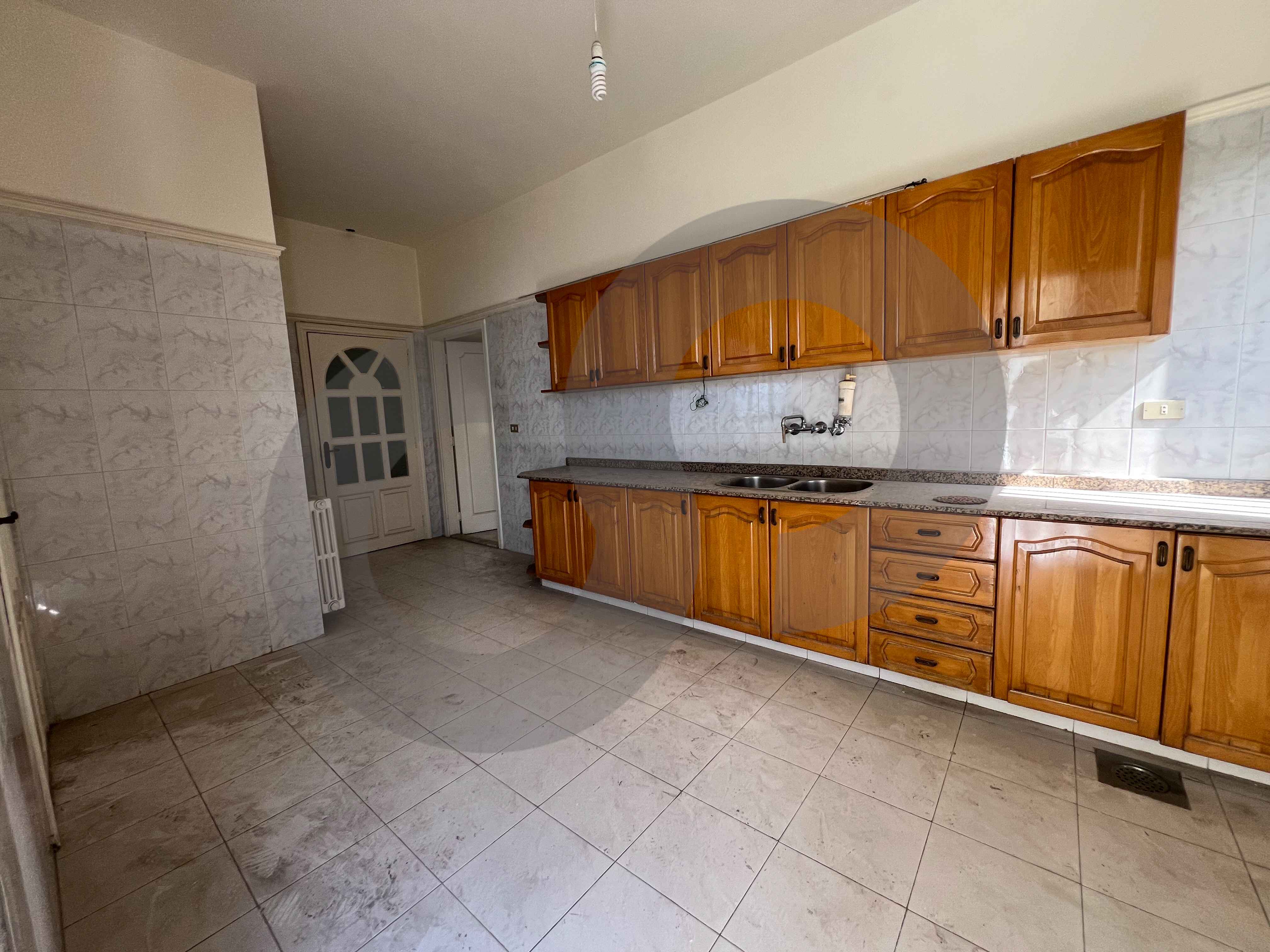 For Sale | Aley Town | Calm Neighborhood ! — الصورة 2