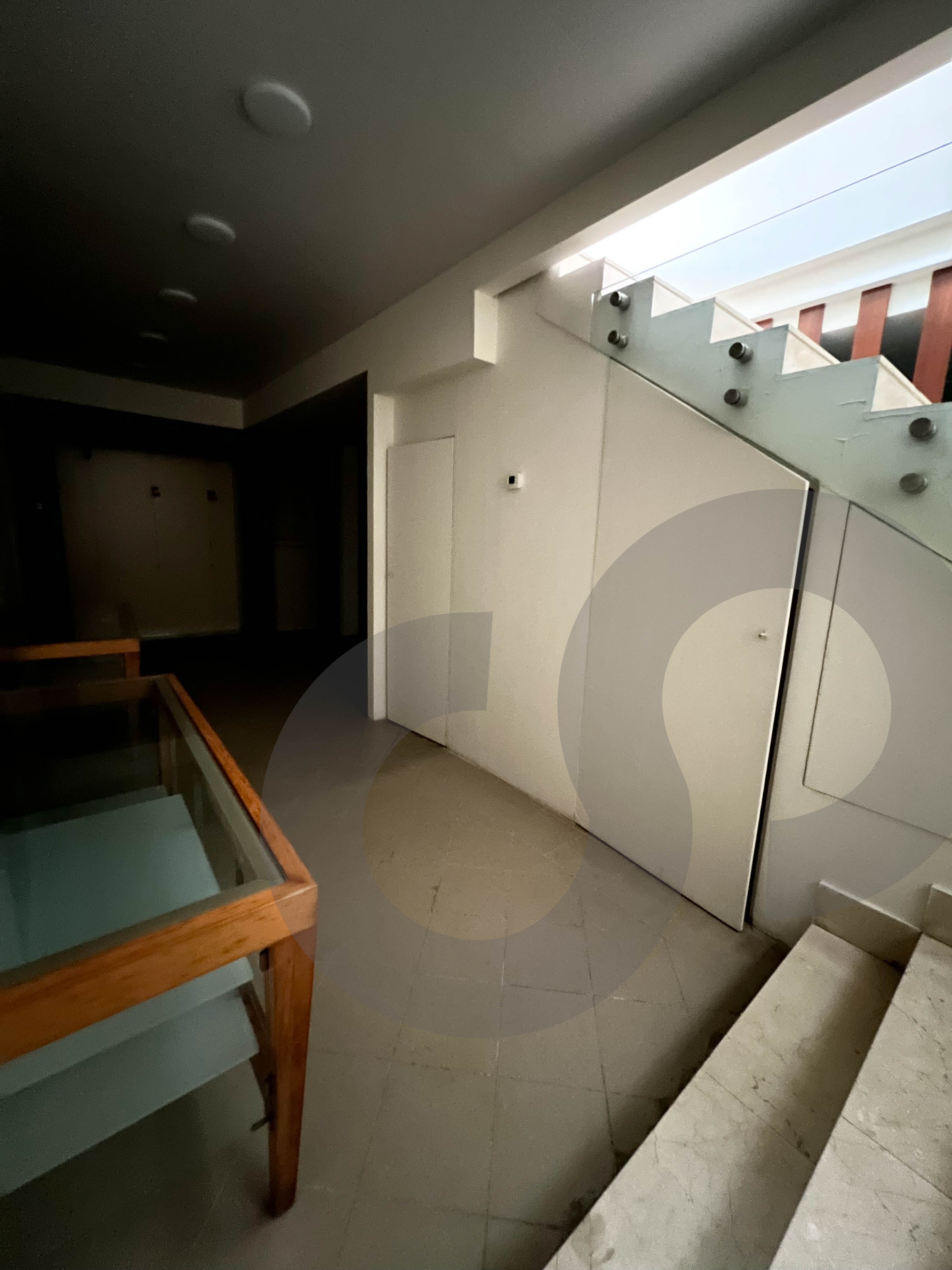 Prime location High visibility, easy access - Jal el dib — الصورة 3
