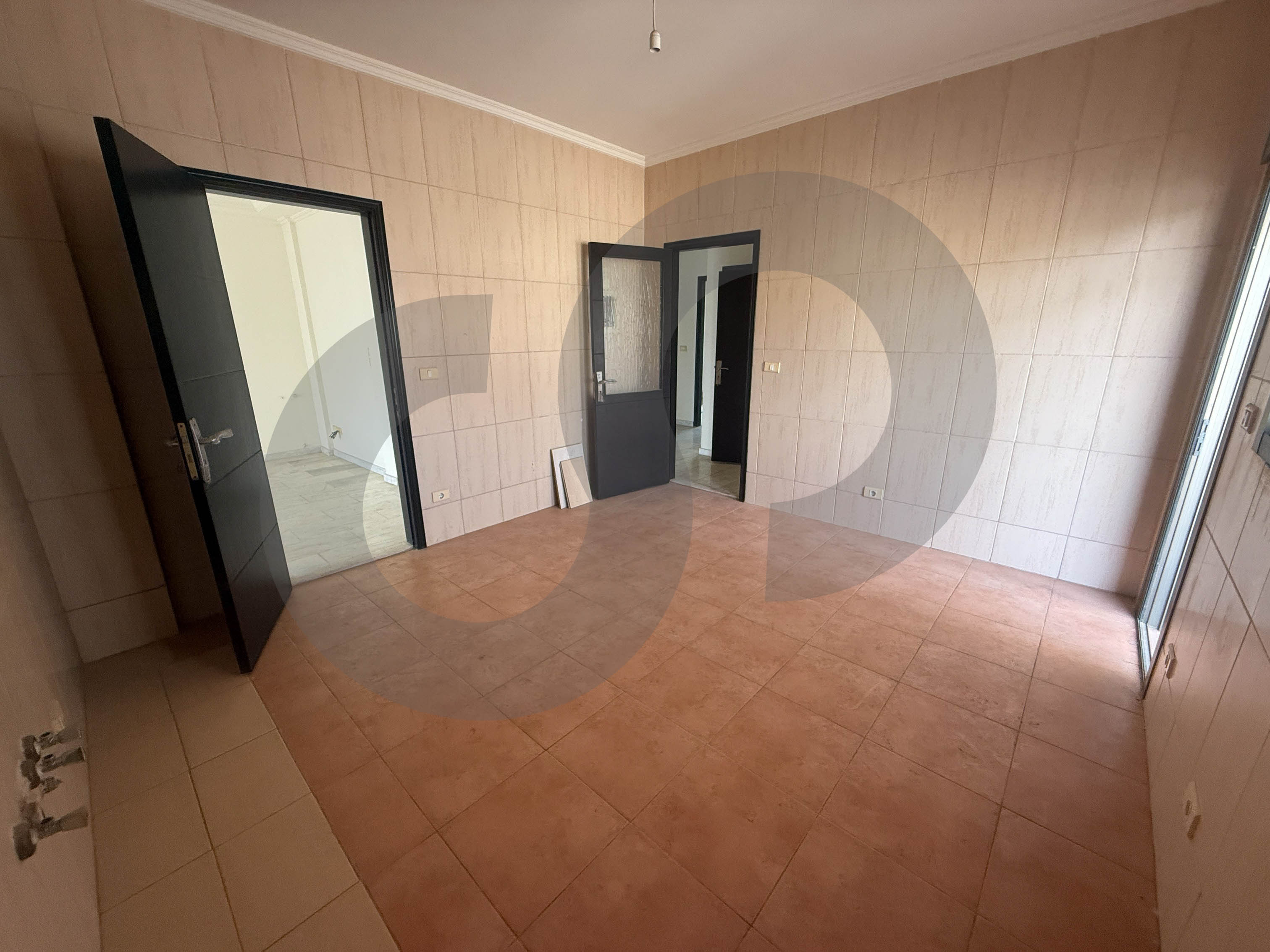 Spacious 170 sqm apartment in Jamhour — الصورة 2