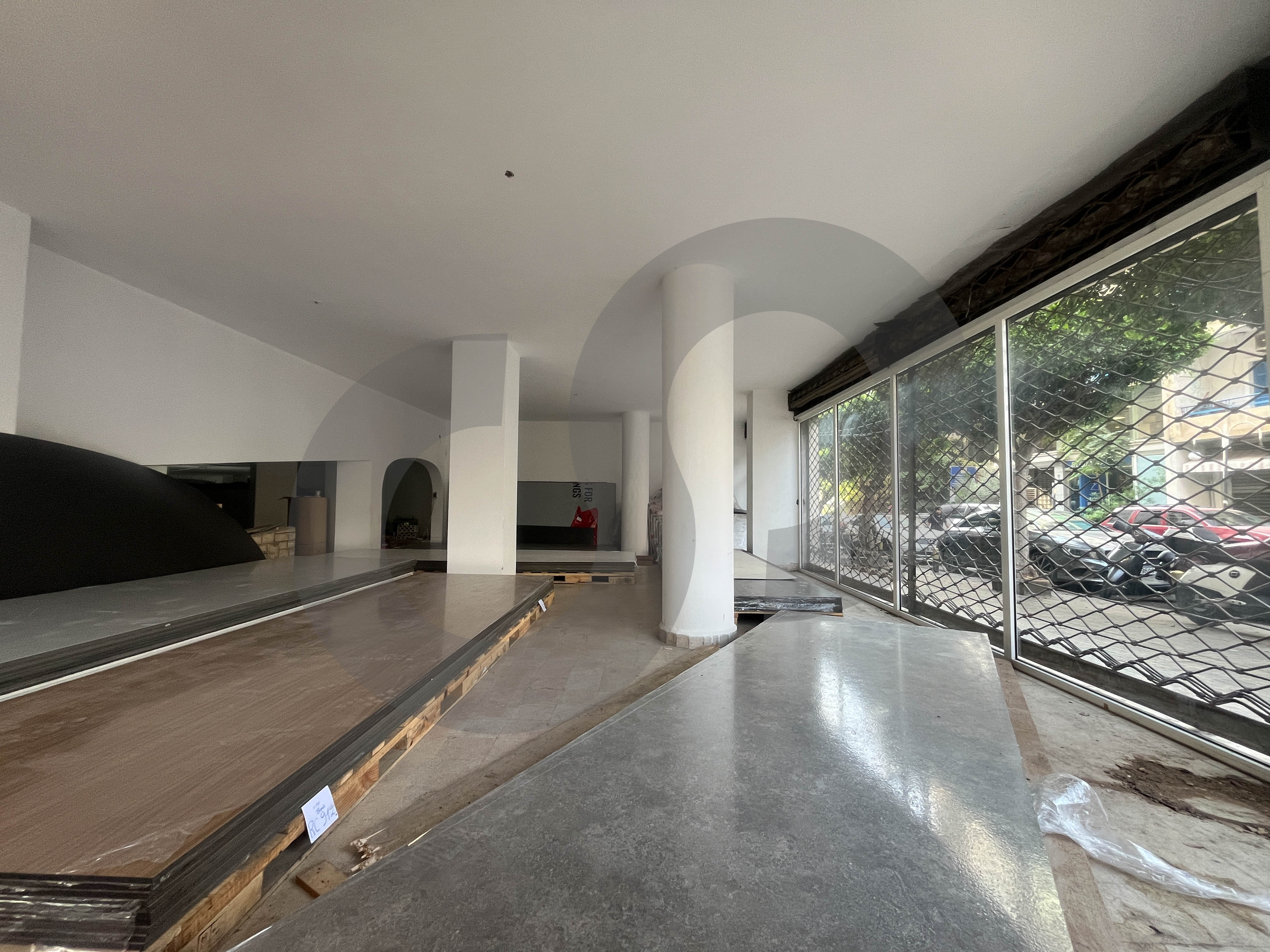 New exceptional commercial deal in Achrafieh — photo 3