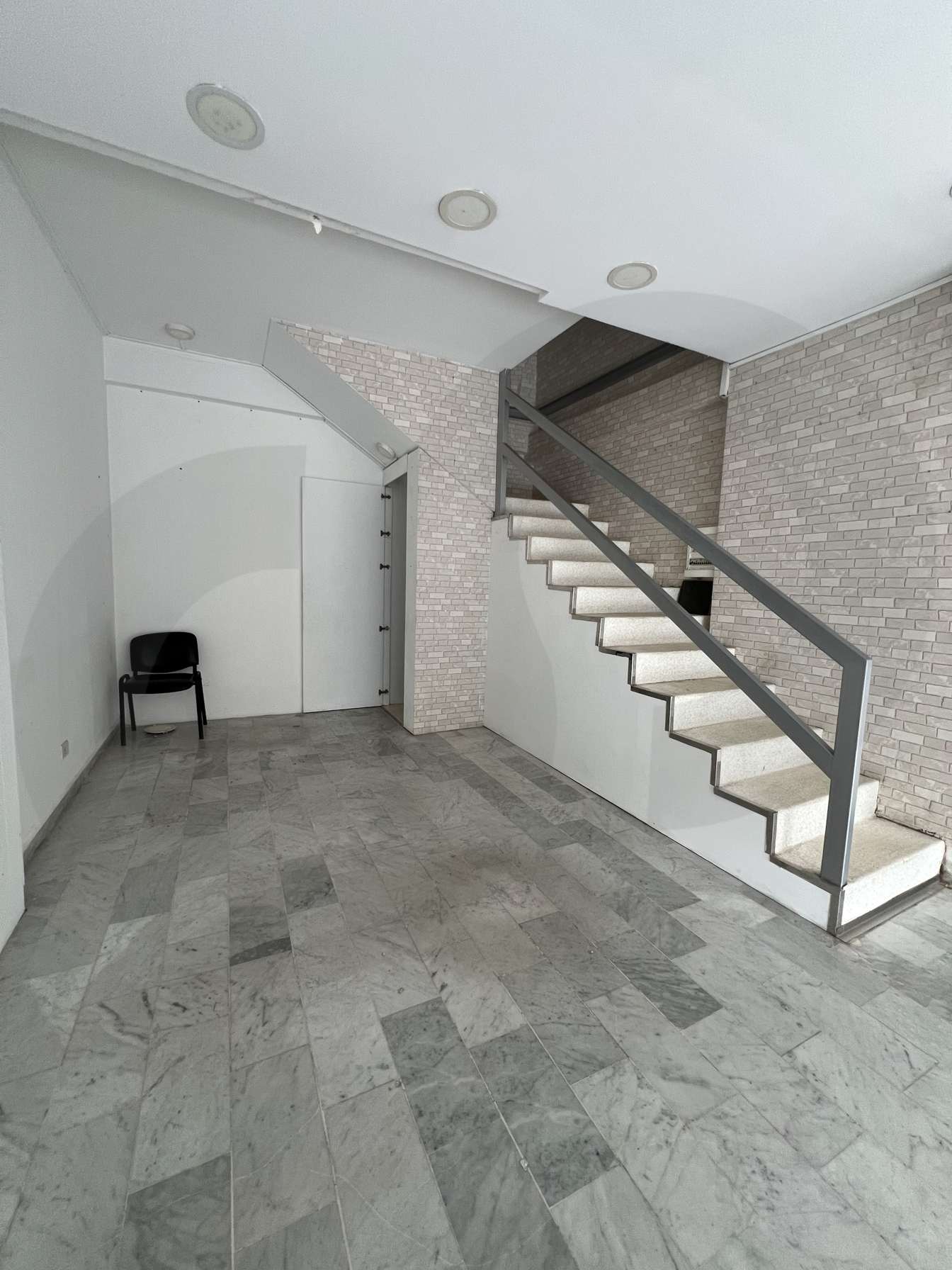 Prime location Shop Jal el dib — الصورة 3