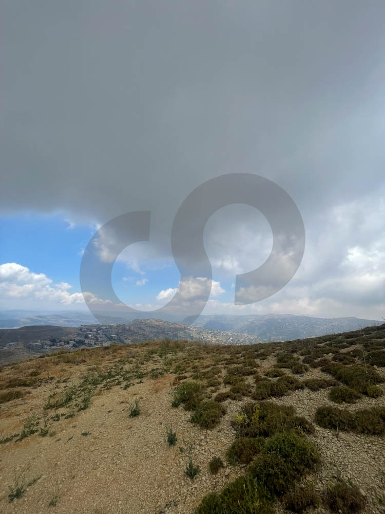 8106 sqm Land | Investment Opportunity | Top Hill | Very Calm area | Panoramic Mountain View — photo 3