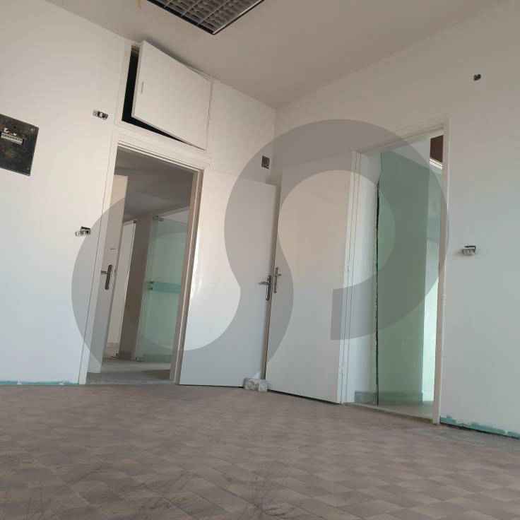 Office/clinics/Balconies/Sodeco — الصورة 3