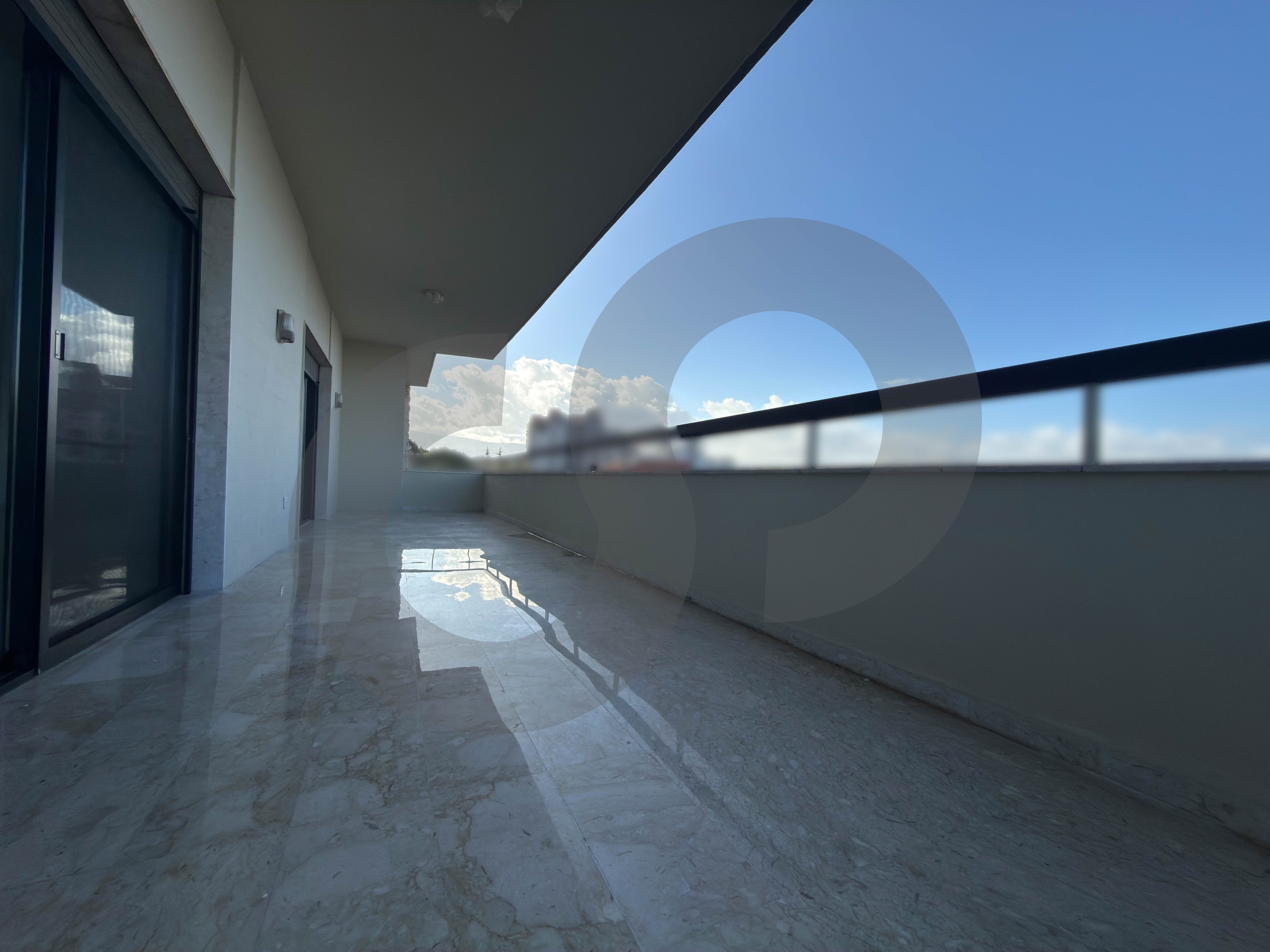 Hot deal in ballouneh now — الصورة 2