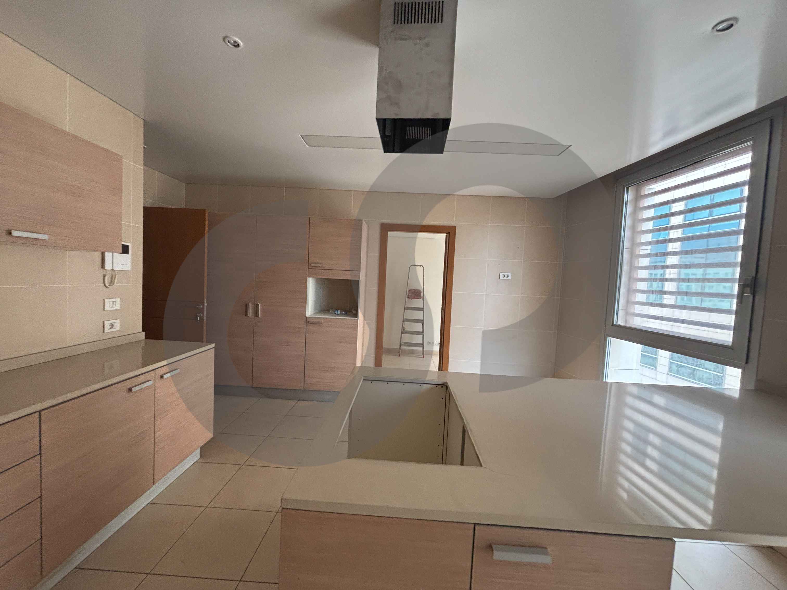 Modern Luxury in the Heart of Mina El Hosn ! — الصورة 3