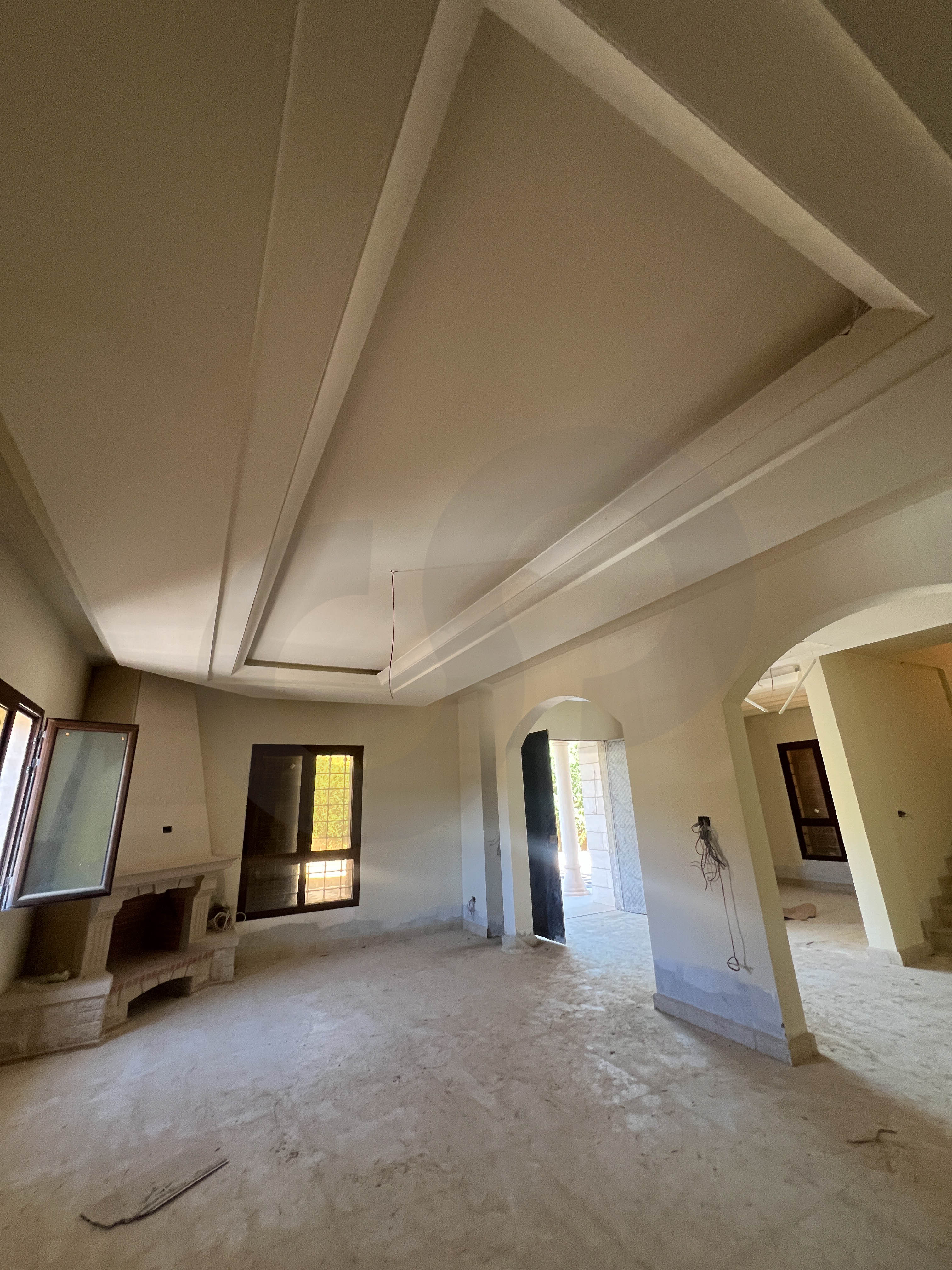 Villa for Sale in Yanouh – 300 sqm on 1,450 sqm Land — الصورة 2